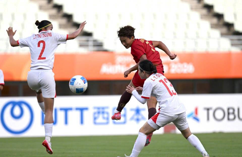 中国女足今天比赛直播