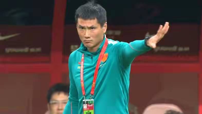 国足0-5巴勒斯坦! 听听媒体专家赛后都怎么说:邵佳一不如安东尼奥