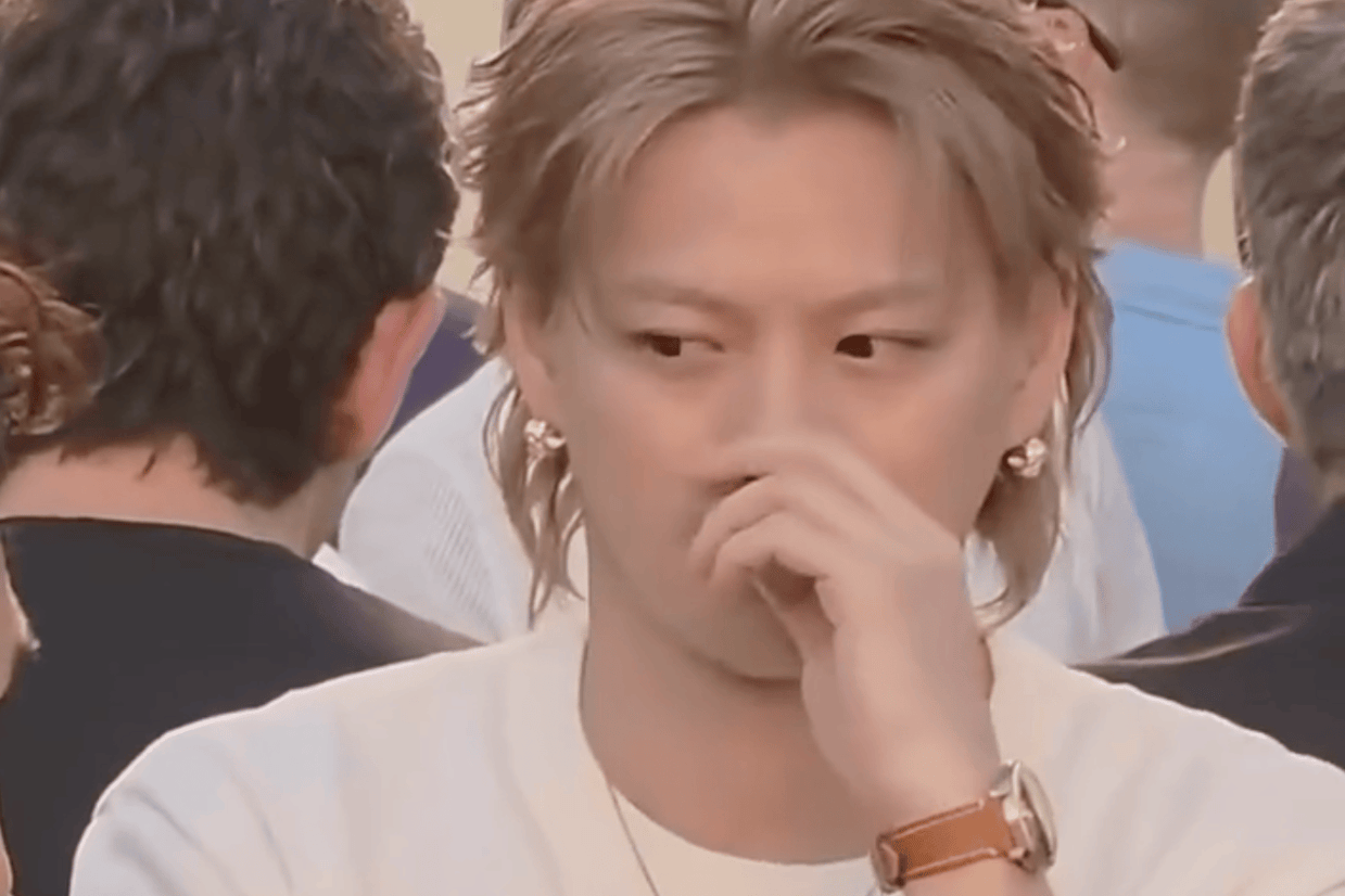 日本男星巴黎看秀遭“折磨”！被《雷神4》男演员体味熏到捂鼻子