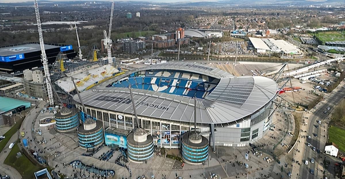 原创
            英媒：曼城不会退出英超，高层打算低价出售球队