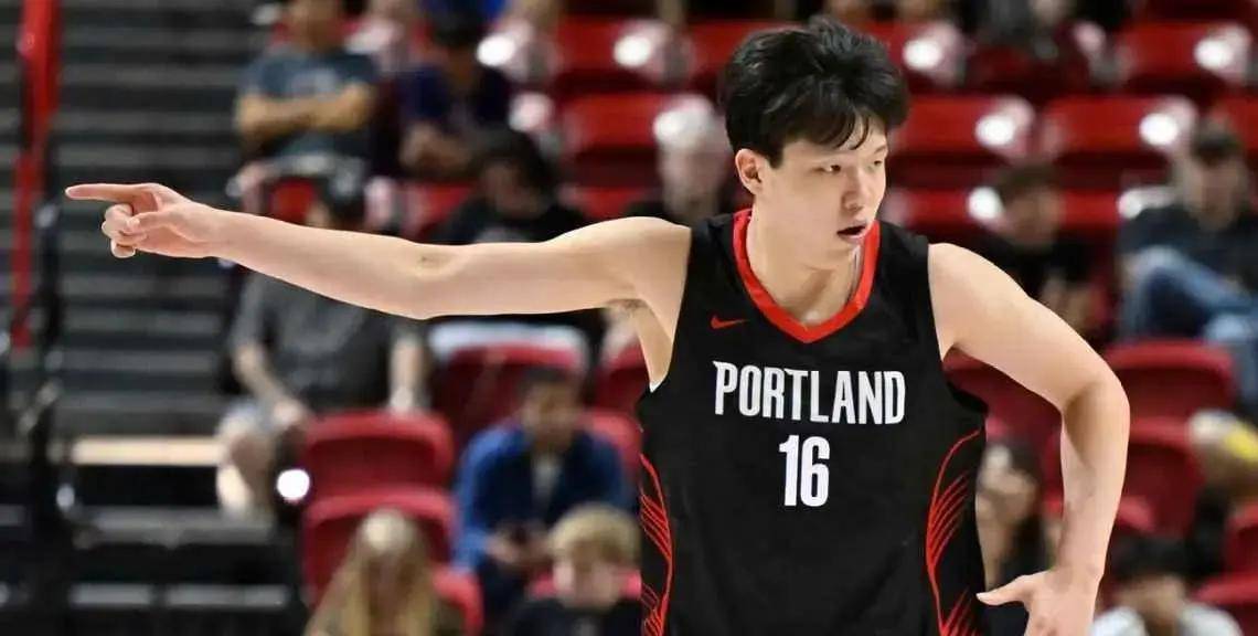 10.6日：杨瀚森去年首秀4分6犯，再战勇士迎证明之战，一年NBA进步有多大