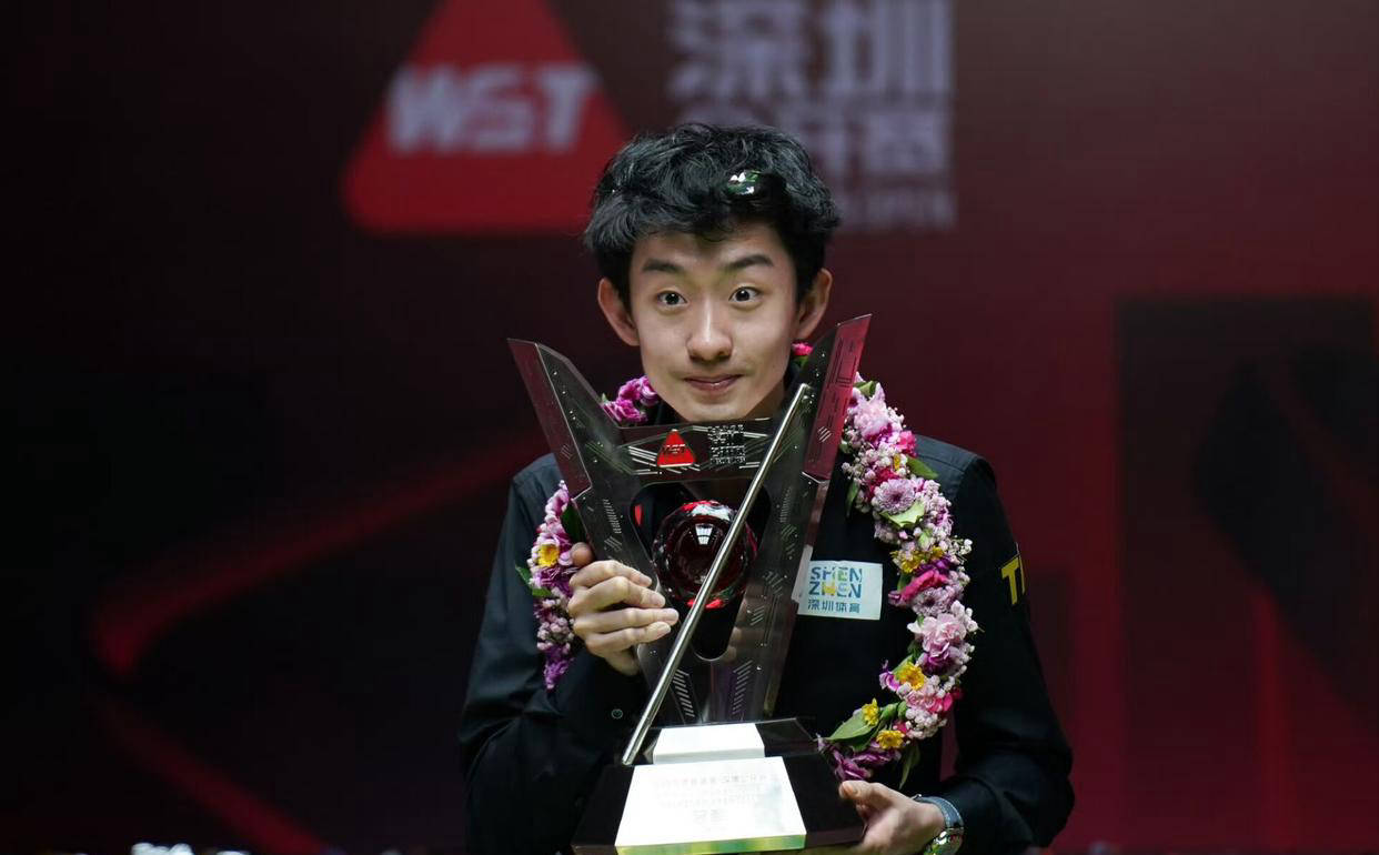 吴宜泽强势回归！与赵心童争夺世界第一，瞄准斯诺克三大赛双冠