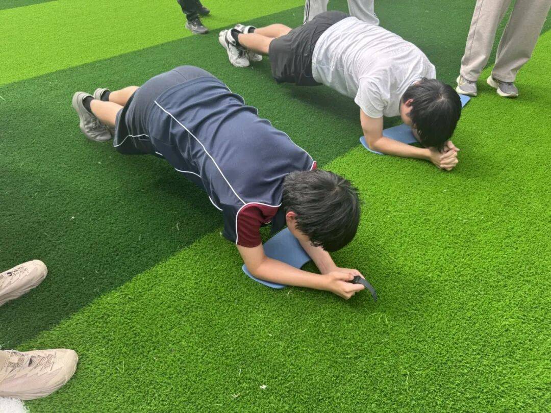 平板支撑1.jpg