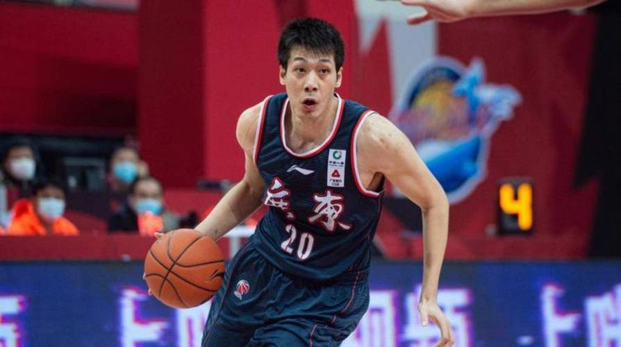 正式回归，任骏飞官宣签约，亮相新岗位，合同薪资曝光