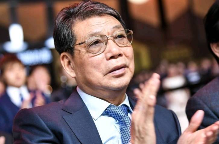 邵佳一该征召铜梁龙王牌后腰进国足了，不比黄嘉辉差，本轮进球爆发