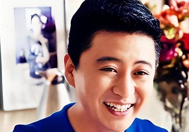 周炜拜姜昆李金斗，评论区却被骂惨：周捐人标签至今撕不掉(图4)