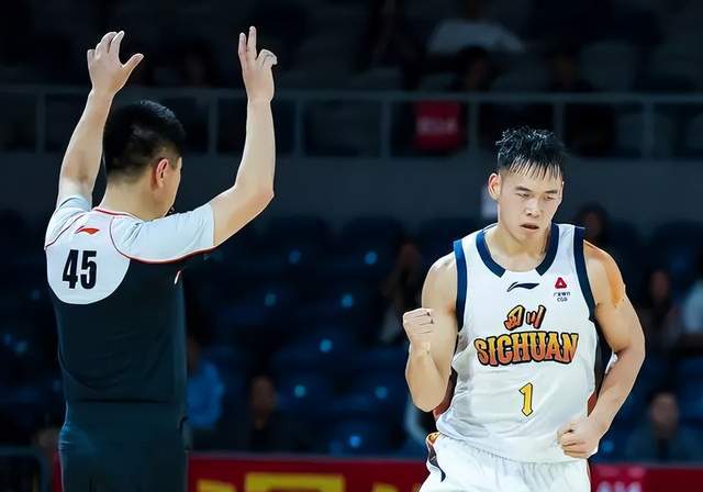 四川大胜天津结束跨赛季47连败