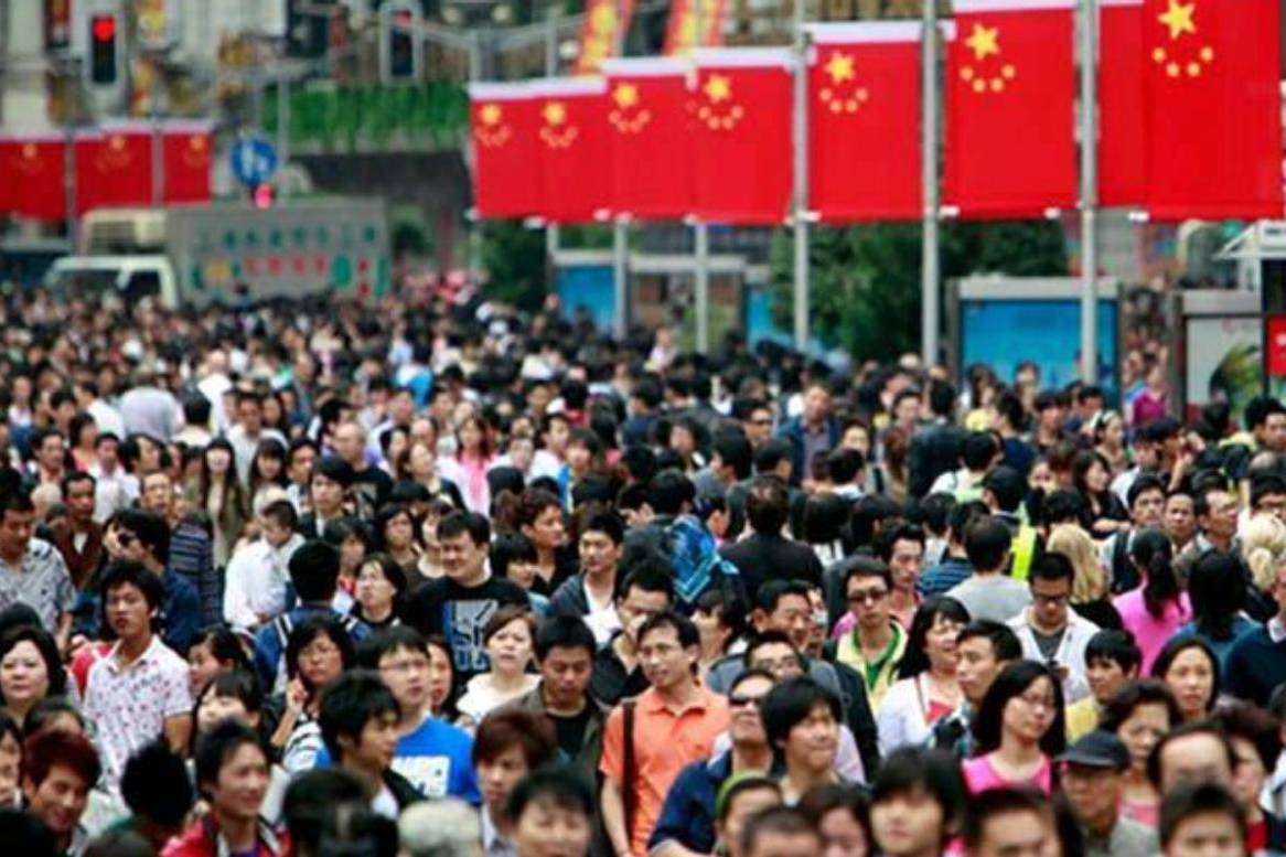 美国只有3.3亿人，消费力为何超过中国14亿人？现在全“露馅”了