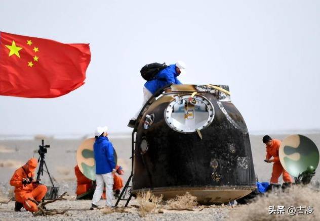 王亚平谈返回舱降速感受：惊心动魄！出舱被抬着走，牺牲太多了