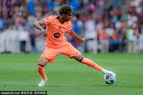 热身：亚马尔传射巴萨5-2 姆巴佩闪袭皇马3-0 红军2-0
