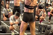 HYROX北京站女选手大便失禁跑完全程 引发体育精神与安全争议