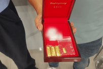 浙江大叔买了100多克黄金，价值12万，称“给儿子结婚用”！儿子懵了：我怎么不知道要结婚；面对警方劝阻，大叔终于说出实情