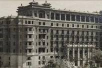 1949年北京饭店，一个服务员擦了七个月杯子都没人怀疑，结果师长路过一眼就看穿了：他是国民党高级特务