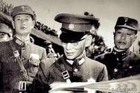 1950年,陈赓当众击毙副主席之子,毛主席一言不发,只给了一箱东西