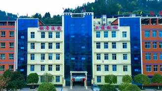 中学要收220元“入校门禁费”？当地回应