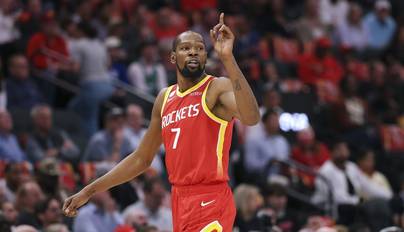 NBA-火箭VS独行侠 杜兰特霸气庆祝