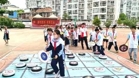 榆次区窑上小学开展心理健康讲座与安全教育体验活动 关爱师生心灵 共筑平安校园