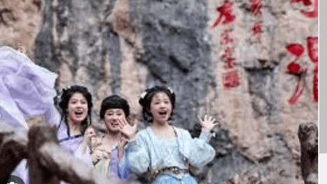 高考生一口气拿10万去毕业旅行6月10日至6月底，18岁旅客的机票预订量较上月增长超过30%。