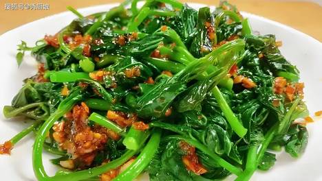 7月买菜，少买豆角和茄子，多吃这几种应季“黄金菜”，农药残留低，营养好吃又便宜，别不懂吃！