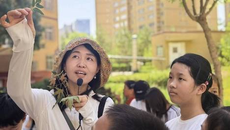 “童”心执笔绘绿意！榆林这群娃把小区花园“搬”进了画里