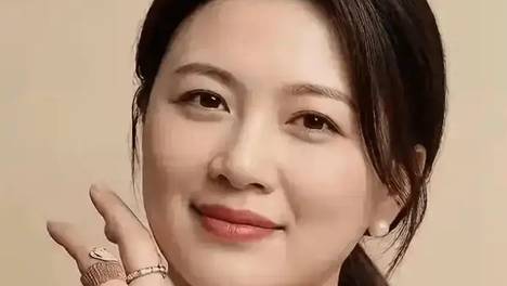 一位性学家说：男人的性欲在20-30岁达到顶峰，而女人要等到中年