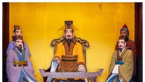 秦始皇：千古一帝还是残暴昏君？
