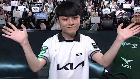 LCK十年难遇！连续两场让二追三看傻观众，DK真要进世界赛？