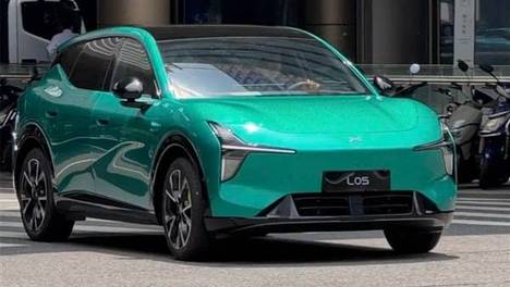 小鹏MONA L05官宣，首搭增程的大五座SUV