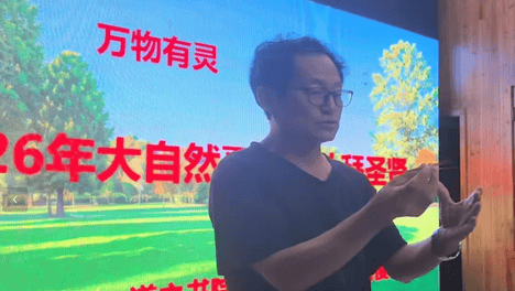 合肥道之书院少儿大自然夏令营第十天，孩子继续访问大自然、礼敬圣贤、诵读经典、创作诗歌、写日记，学习香礼和“学习法”，切实而不肤浅