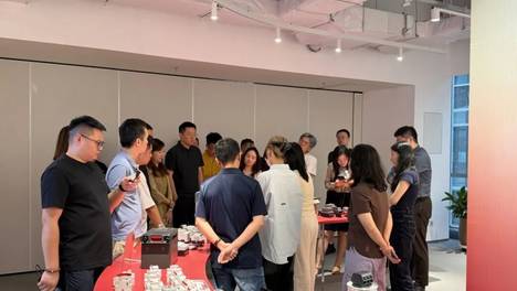 数智赋能 长期致远｜二十余家行业代表齐聚德力西电气，共探工业品牌数字化营销新路径