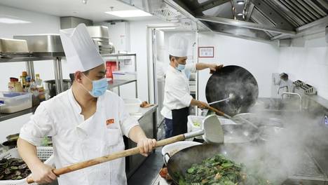 “南东咖堂间”，好味道不只“冠军羌饼”｜社区新闻