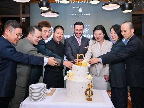 谭薇高情商帮董力化解尴尬