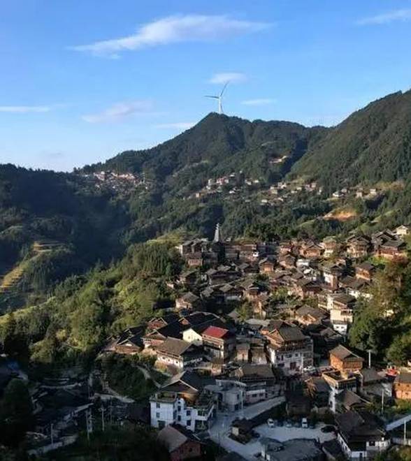 瞰贵州丨霞染群山乡村美