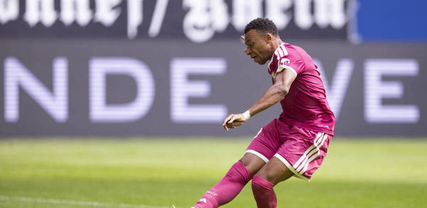 组图：皇马3-0沙尔克 姆巴佩闪袭埃斯皮破门