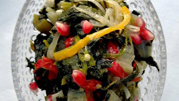 外婆的凉拌菜秘籍！10分钟搞定酸辣脆嫩，全家抢着吃