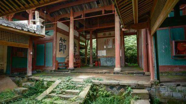 请等等我啊！莆田洪水后，一位访古人去和他拍过的古建道别