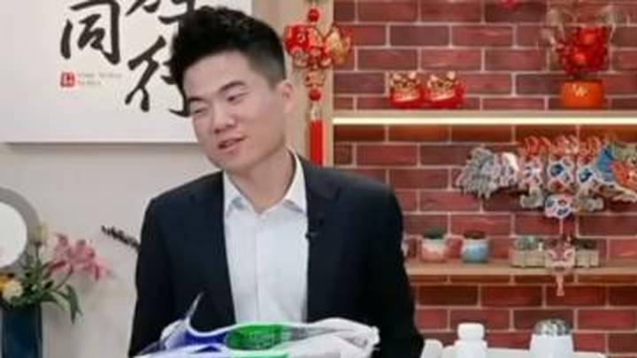 东方甄选一周掉粉18万，是新东方的问题吗？