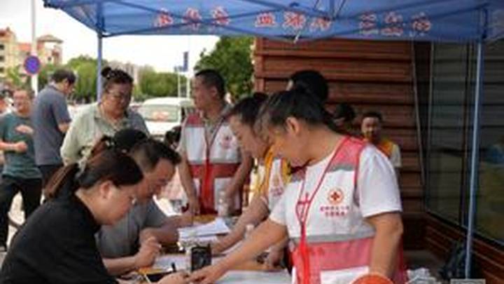 献血传递希望，携手挽救生命，你会去无偿献血吗？