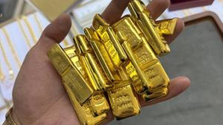 男子网购50克金条，黄金涨价后订单突然被取消，你觉得平台有责任吗？