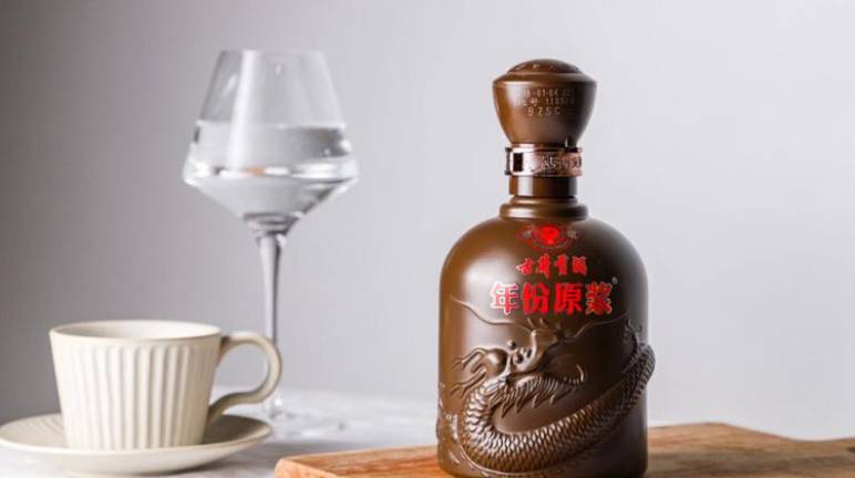 更多美酒品鉴90后夫妇300m05的家,一进门就被惊艳了.