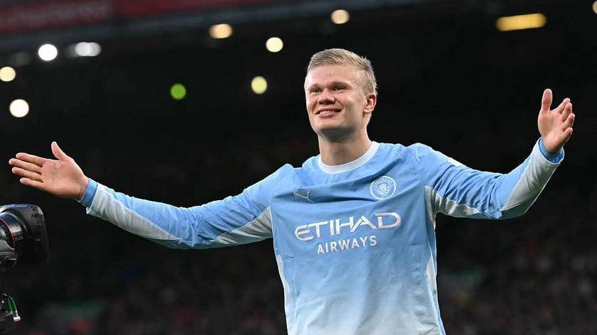 英超：多库造红+世界波 哈兰德四连斩 曼城3-0十人利物浦6连胜领跑