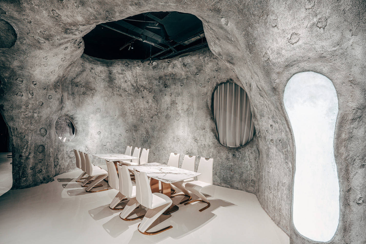 设计师蔡上作品:独行月球,掉进兔子洞丨致敬中国设计力量_空间_项目