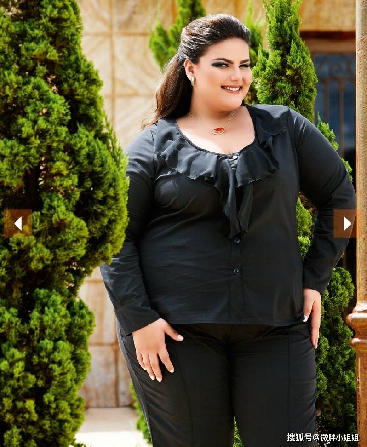 在巴西大码时尚界,有一位名叫mayara russi的巴西大码模特,她以自己