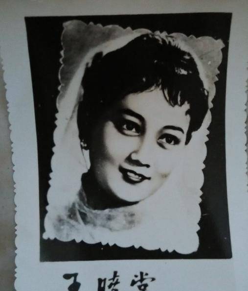 现如今的王晓棠已经是87岁的高龄了,身体十分硬朗,而且每次她出现在