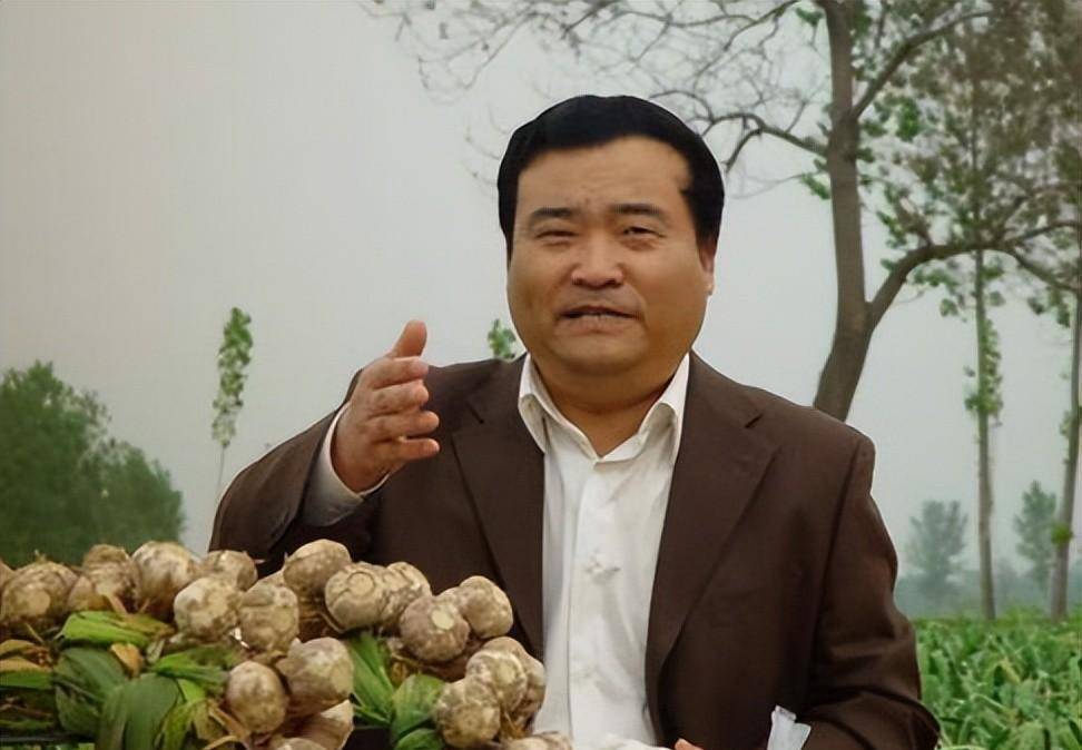 "大蒜县长"焦跃进,为民不为禄,河南杞县人说:他真像焦裕禄_农产品