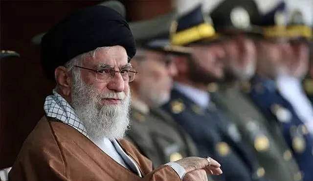 手残志坚的哈梅内伊,若和美国硬碰硬,有没有走向覆灭的可能性?