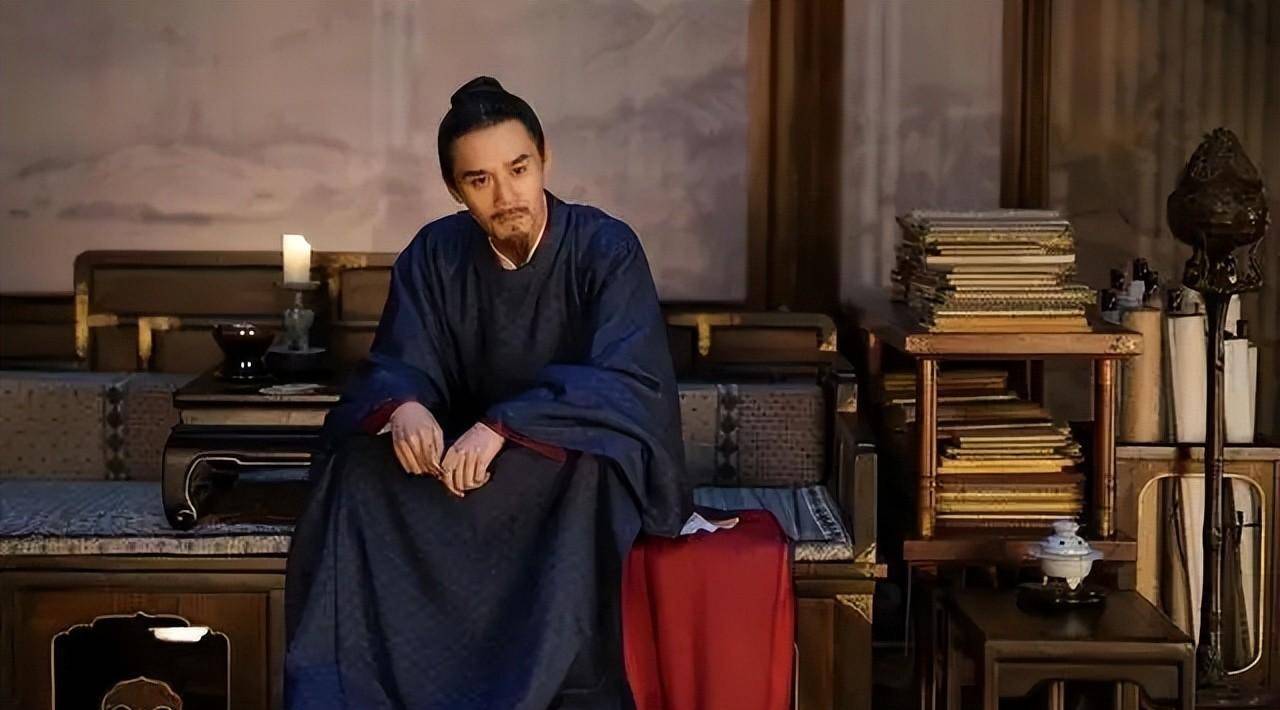 1548年,夏言罢官回乡,遭人构陷后随即当街处斩,嘉靖:死有余辜_文臣