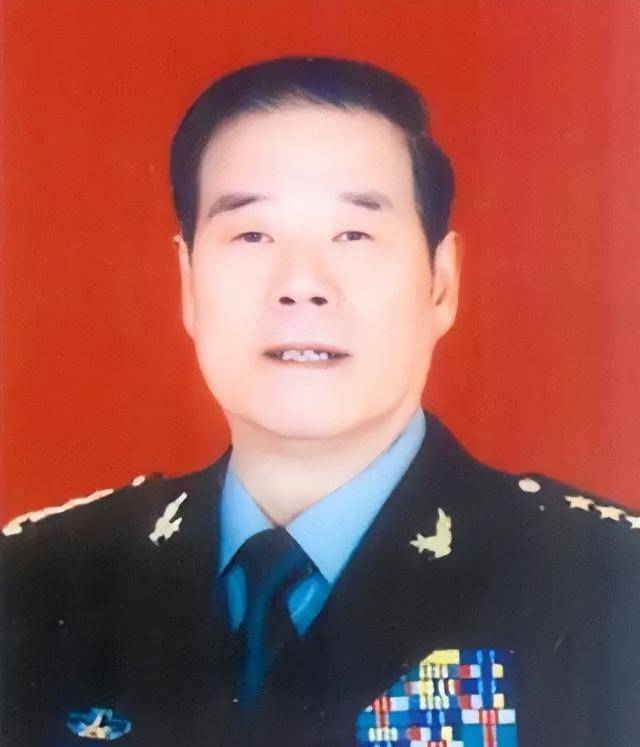 傅全有:55岁从军长越级升为军区司令员,63岁授上将,如今92岁_我国