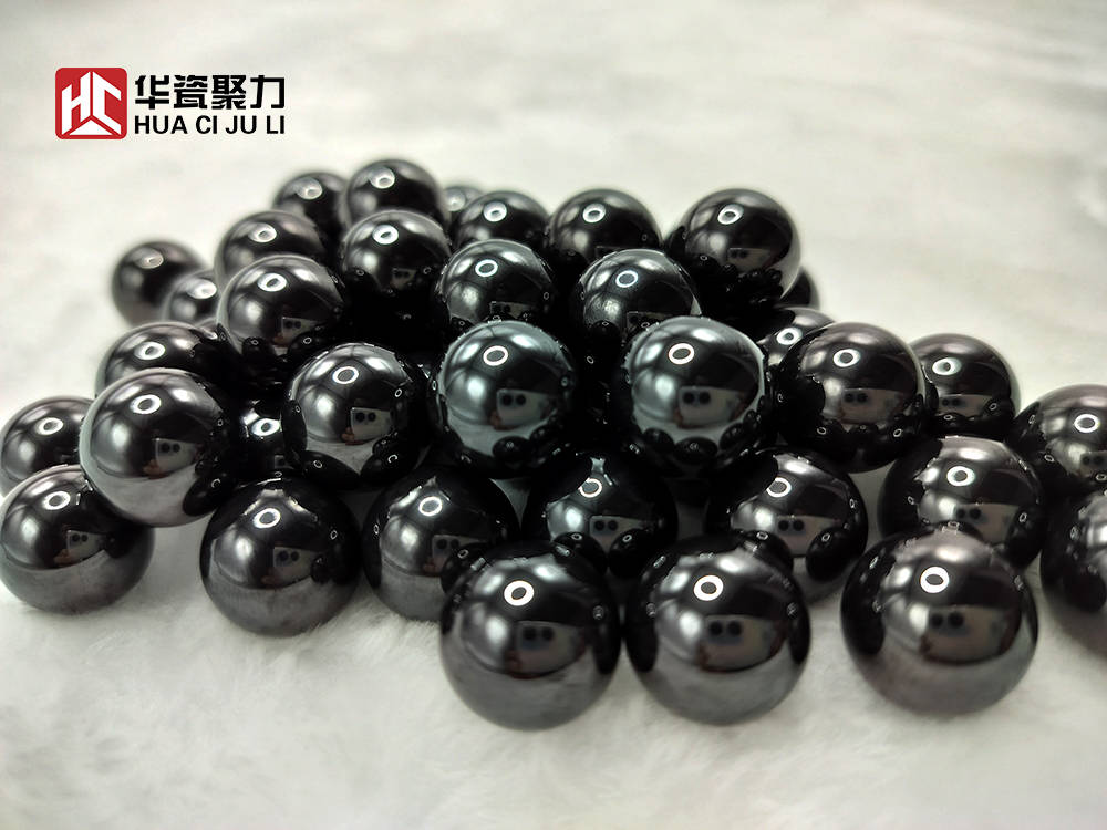 氮化硅陶瓷球兼具抗氧化耐高温与高密度导电性的先进材料