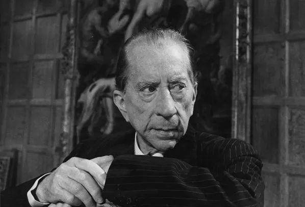 原创
            1973年，世界首富16岁的亲孙被绑架割耳，爷爷：孙子太多了，不给